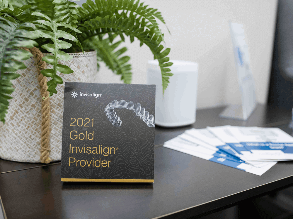 SET 2021 Gold Invisalign Provider display